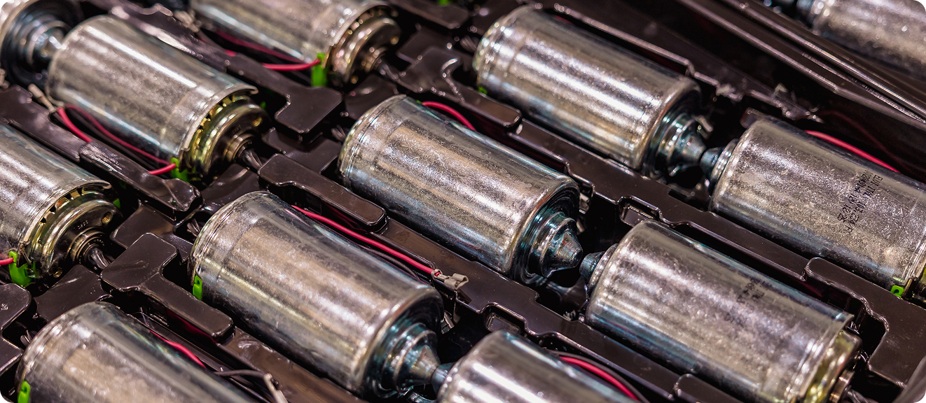 Motori CC con uscita albero, cablaggio e flange su misura