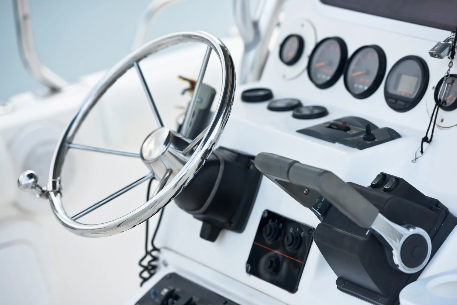 Engines for fuel transfer and refueling