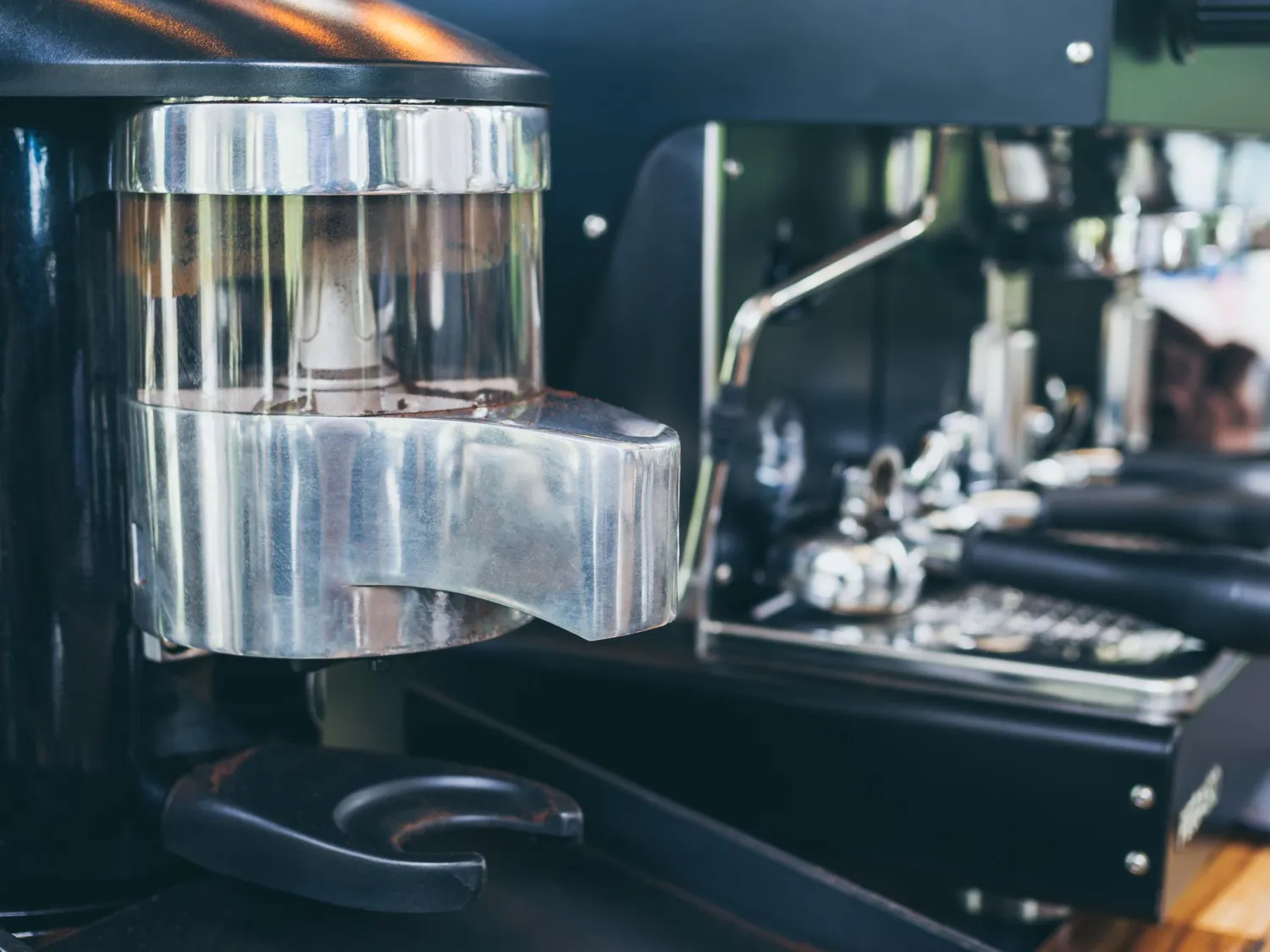 Motoren für den Antrieb der Mühlen und für die Temperaturregelung